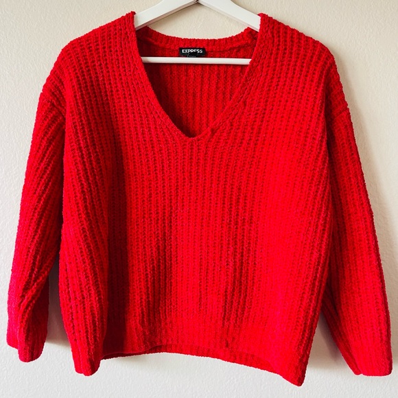 Red sweater - Picture 1 of 1